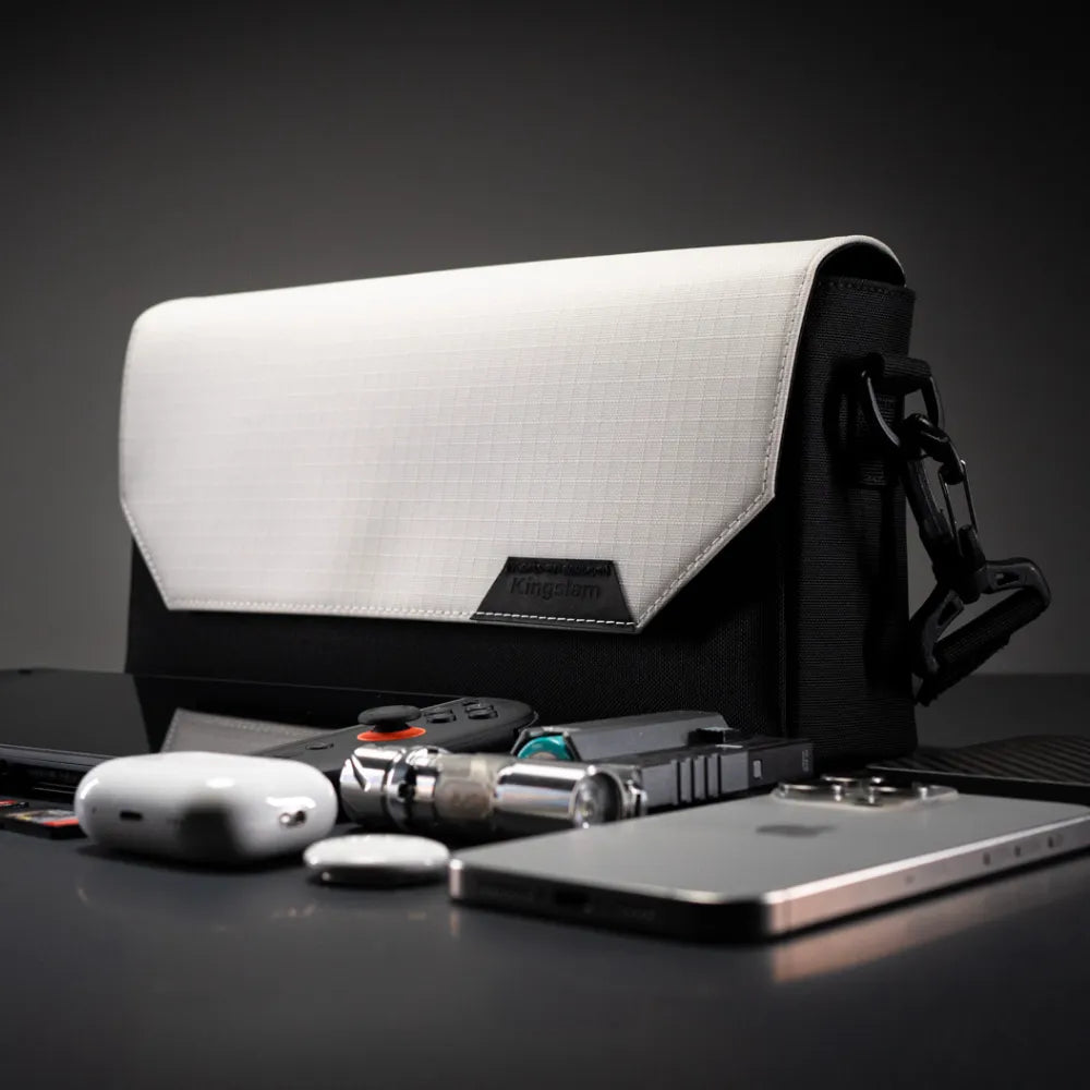 SCOUT Sling · Magnetic Closure & Slim Design for Switch 2 & ROG Ally
